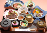 島根県西部（益田・浜田・江津・大田）でのお食事はパレス和光へ　選べる膳料理　梅